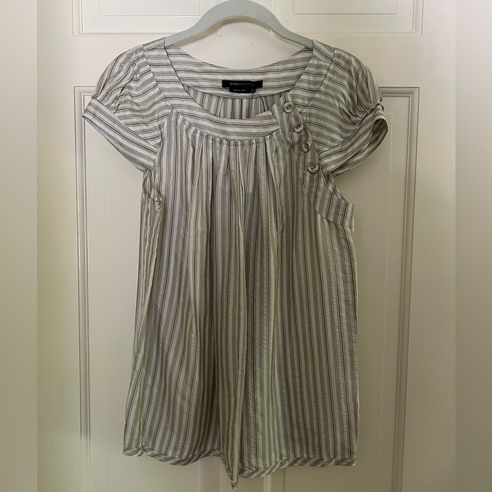 BCBG NWT top